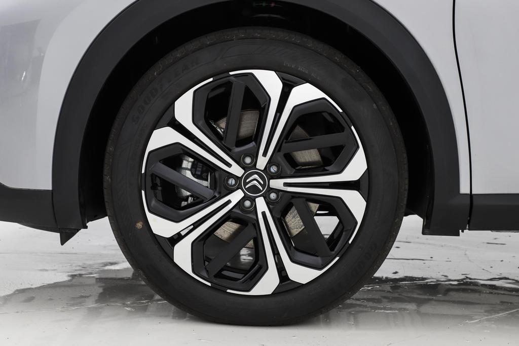 哪款轿车比凡尔赛c5x好,23款凡尔赛c5x各方面怎么样