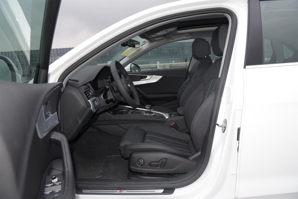 南通奥迪a4l最高降7万现车充足,23款奥迪a4最低价