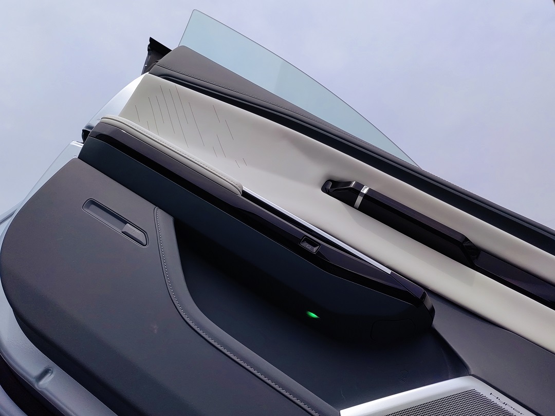 拉风的前卫科幻座驾，为魔都更添魔力色彩