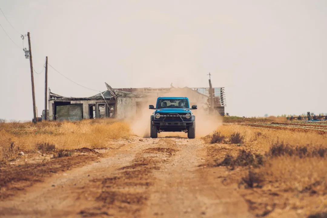 福特烈马bronco对比坦克300外观,bronco回归了吗