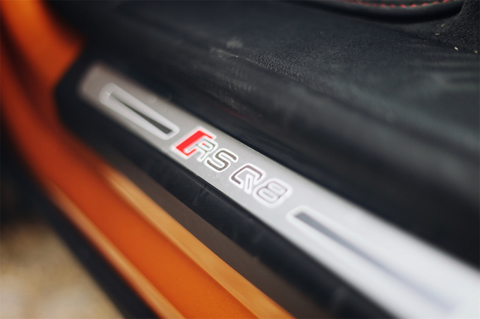 《豪华180》评奥迪RSQ8足够豪华的性能车啥样？