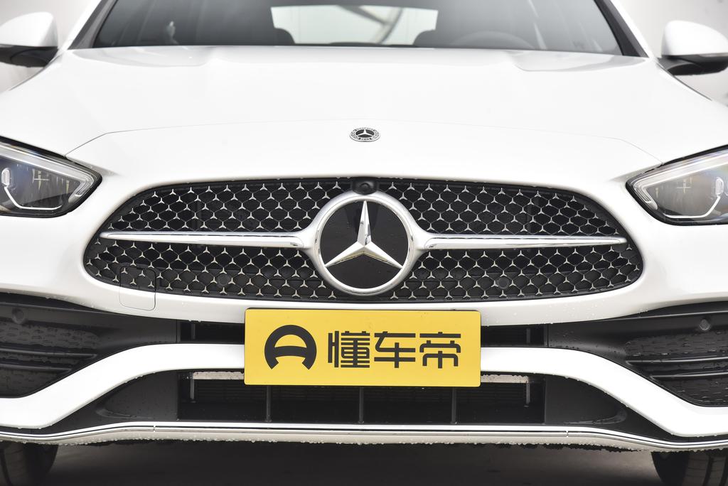 奔驰c级amg2010款油耗,奔驰c级200l运动版油耗