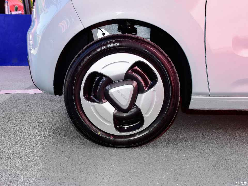 吉利熊猫mini多少价钱,吉利熊猫mini新春版现在能订上吗