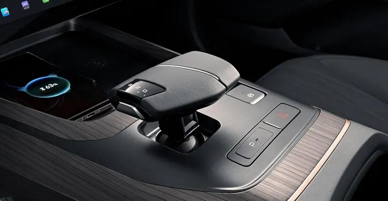 长安逸动手动尊贵型怎么样,长安逸达轿车