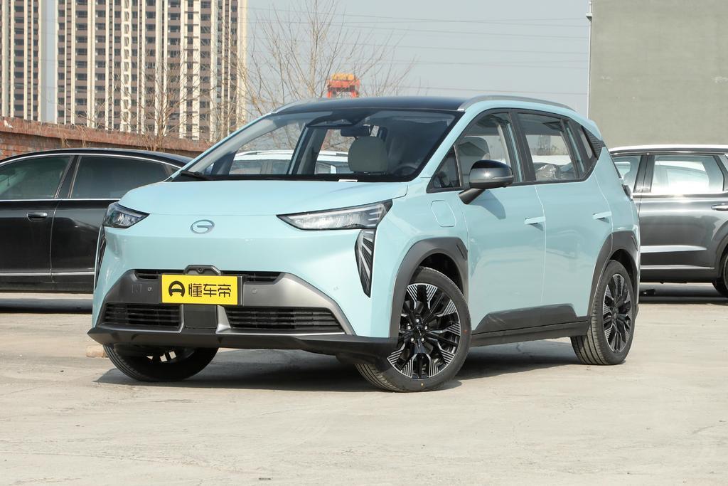 广汽埃安aiony夏季真实续行视频,广汽埃安aiony和秦plusdmi选哪个