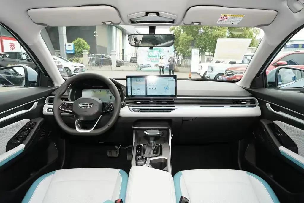 吉利帝豪第四代旗舰中控,吉利帝豪第四代2022款车机升级