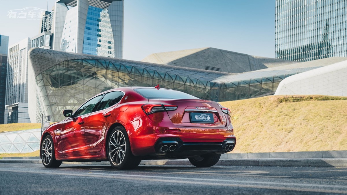 v6大排量自吸发动机,v6大排量跑车