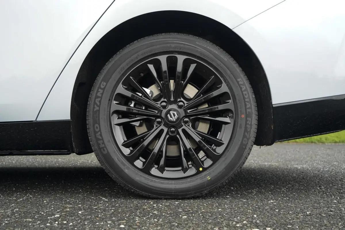 售价15.98万起的零跑,零跑轿跑2022款落地价