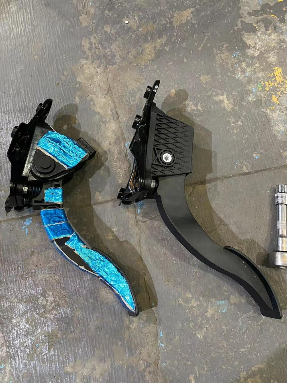 奇瑞瑞虎8震动,车行驶中感觉油门踏板震动