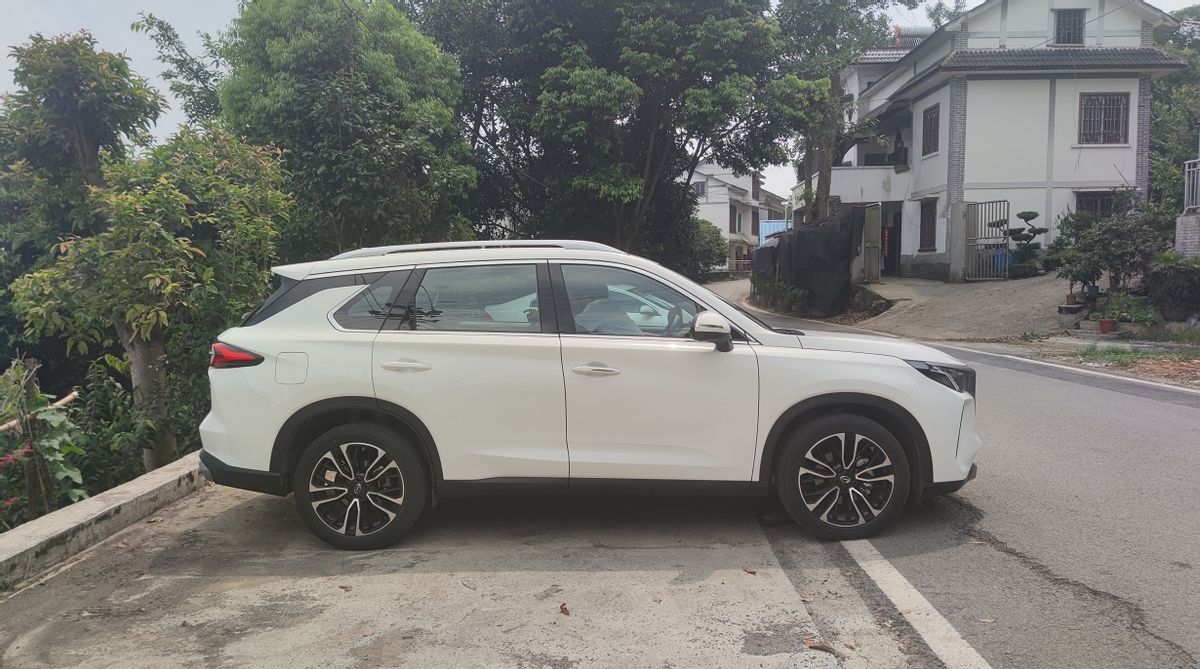 超值礼遇坐拥智能座舱传祺gs4plus,入门即高配传祺gs4plus给你配齐