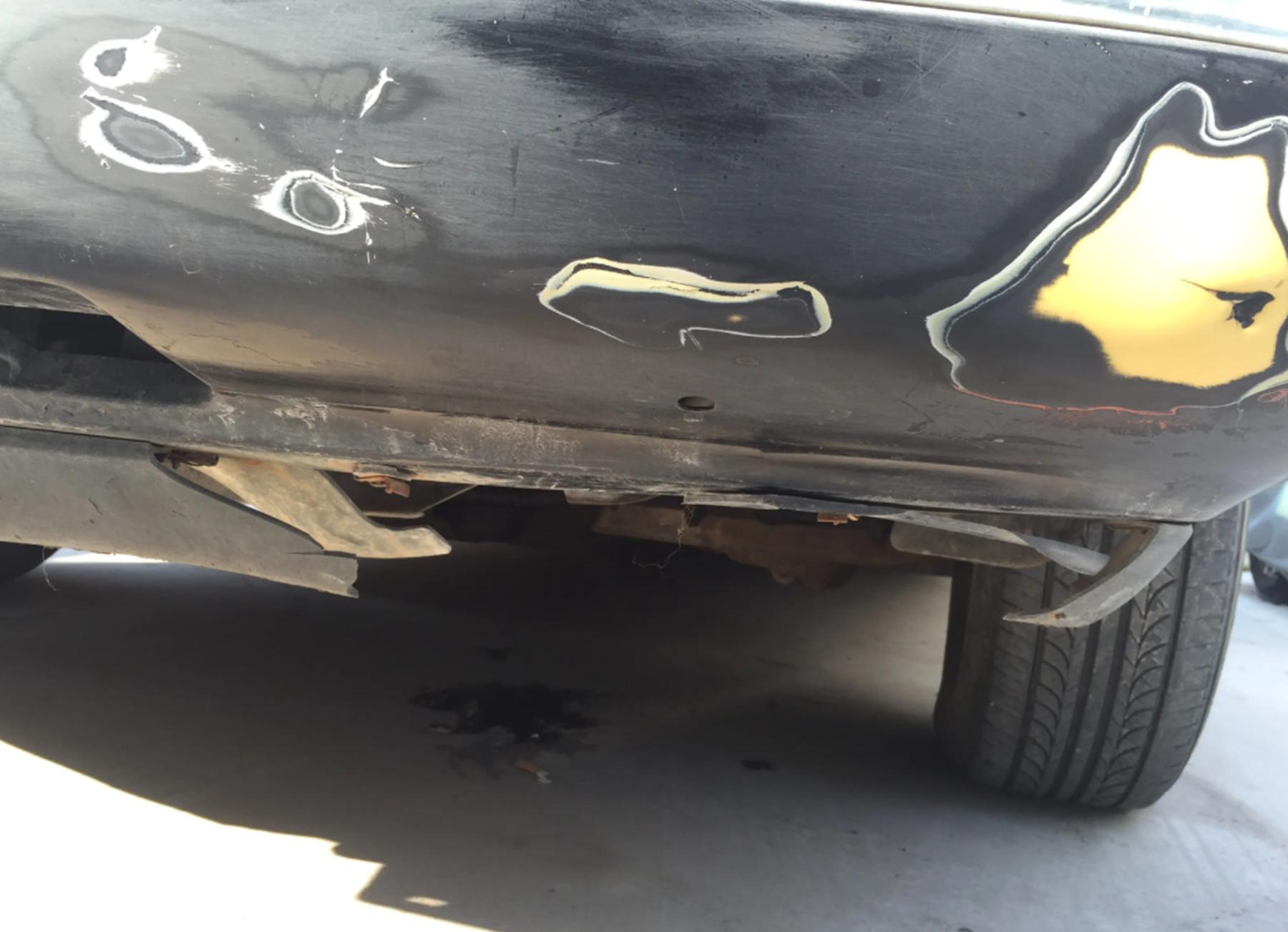 车剐蹭去4s店好还是去修理厂,质保期内小剐蹭去4s店还是修理厂