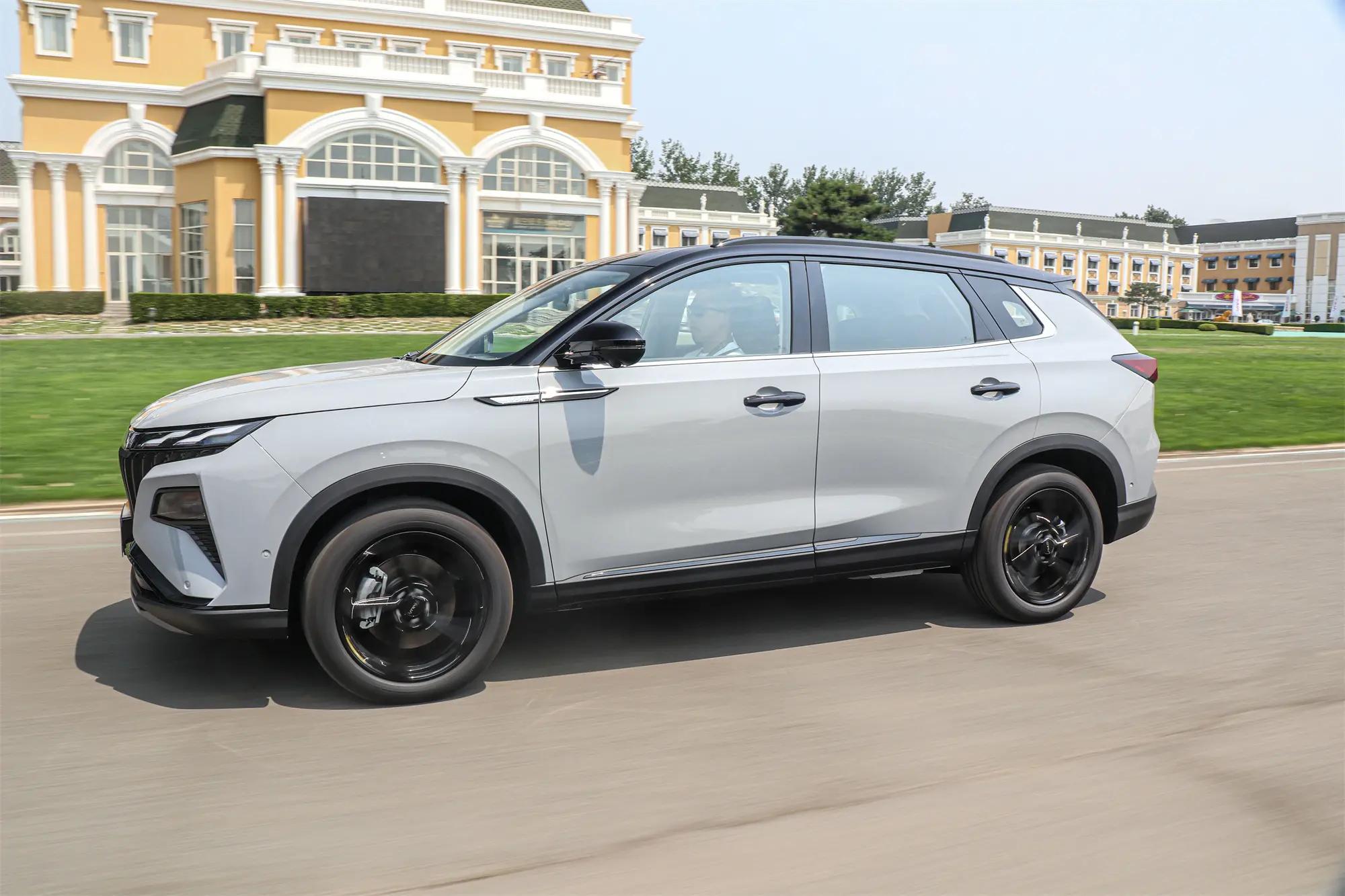 东风风神皓马赫双擎敢梦版落地价,东风风神皓极马赫双擎敢创版实测