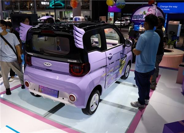 奇瑞QQ冰淇淋新能源车,奇瑞qq冰淇淋和五菱mini哪个好