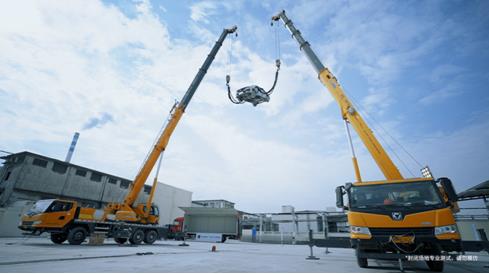 巨型弹弓能否将跑车弹飞,超级无敌暴力弹弓