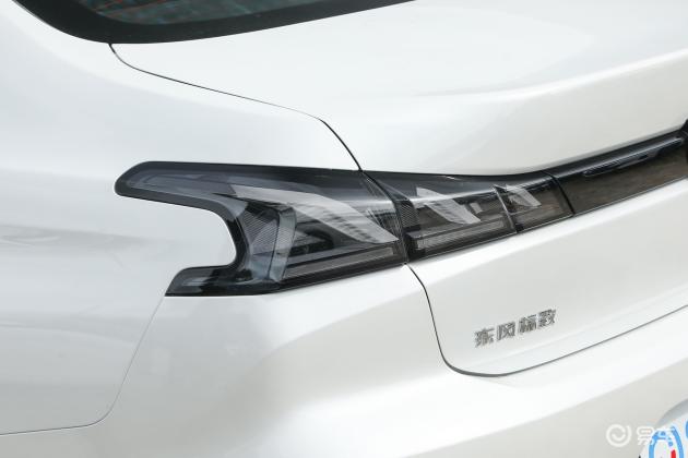 标致408碳晶黑,标致408十周年碳晶黑