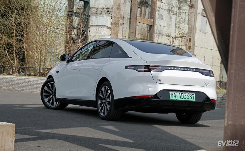 23款零跑c01购车优惠政策6月,零跑c012023款525舒享版38号