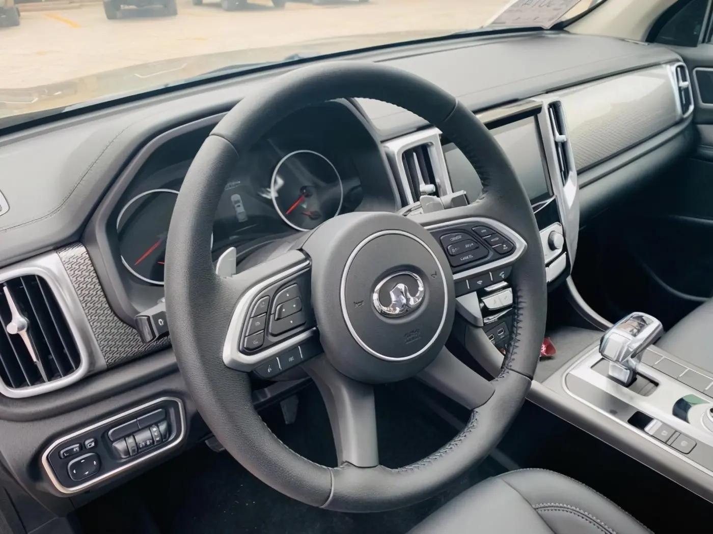 长城炮商用版跟同级别皮卡车对比,全新长城炮高端皮卡路试