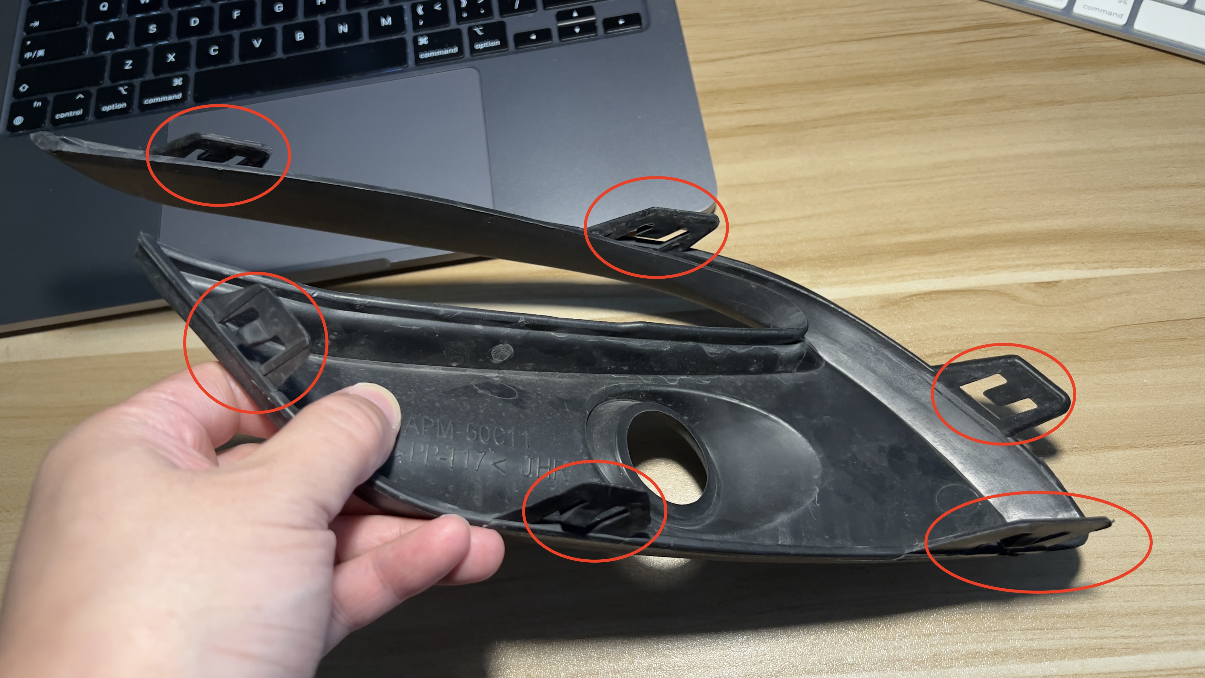 昂克赛拉改装前雾灯双色爆闪,昂克赛拉改装灯与原厂灯