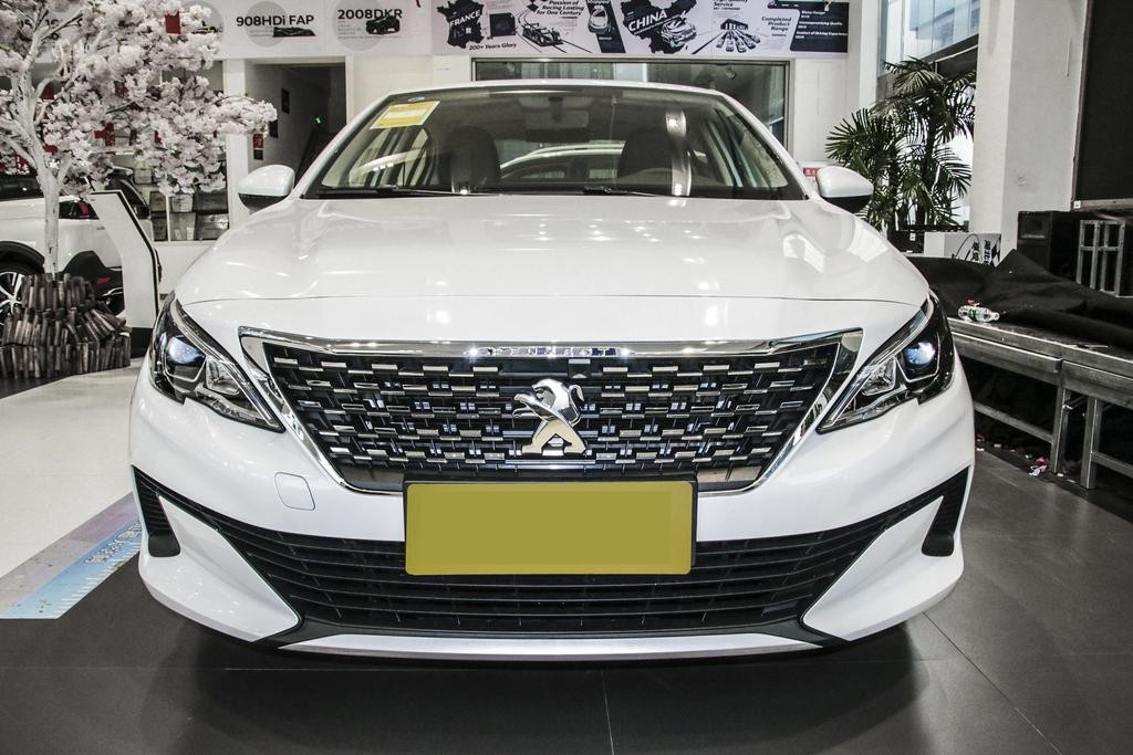 标致4081.2t是三缸的吗,标致408230thp质臻版