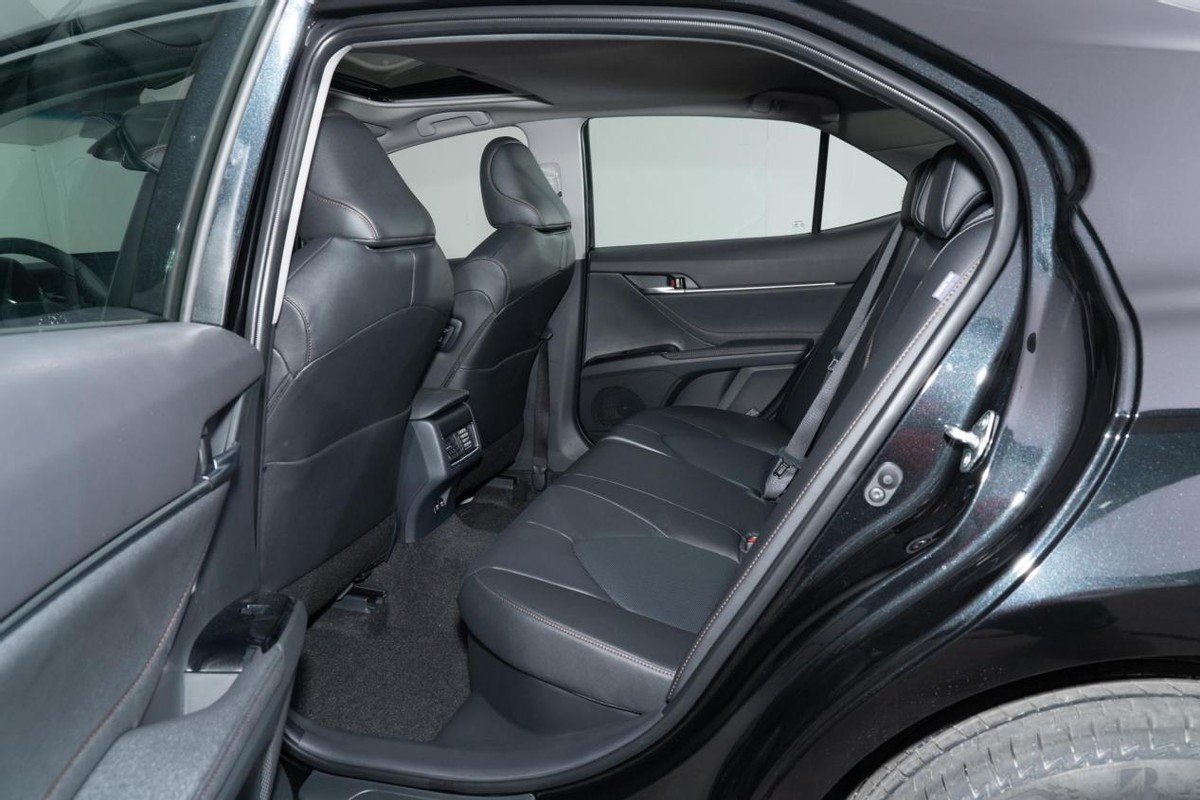 天籁与雅阁与凯美瑞哪个性价比高,日系天籁雅阁凯美瑞谁最强