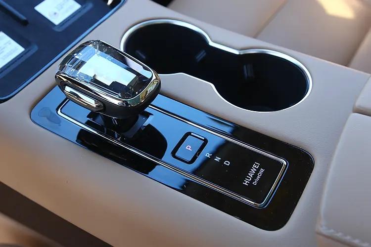 问界m5ev新款,问界m5ev高性能版