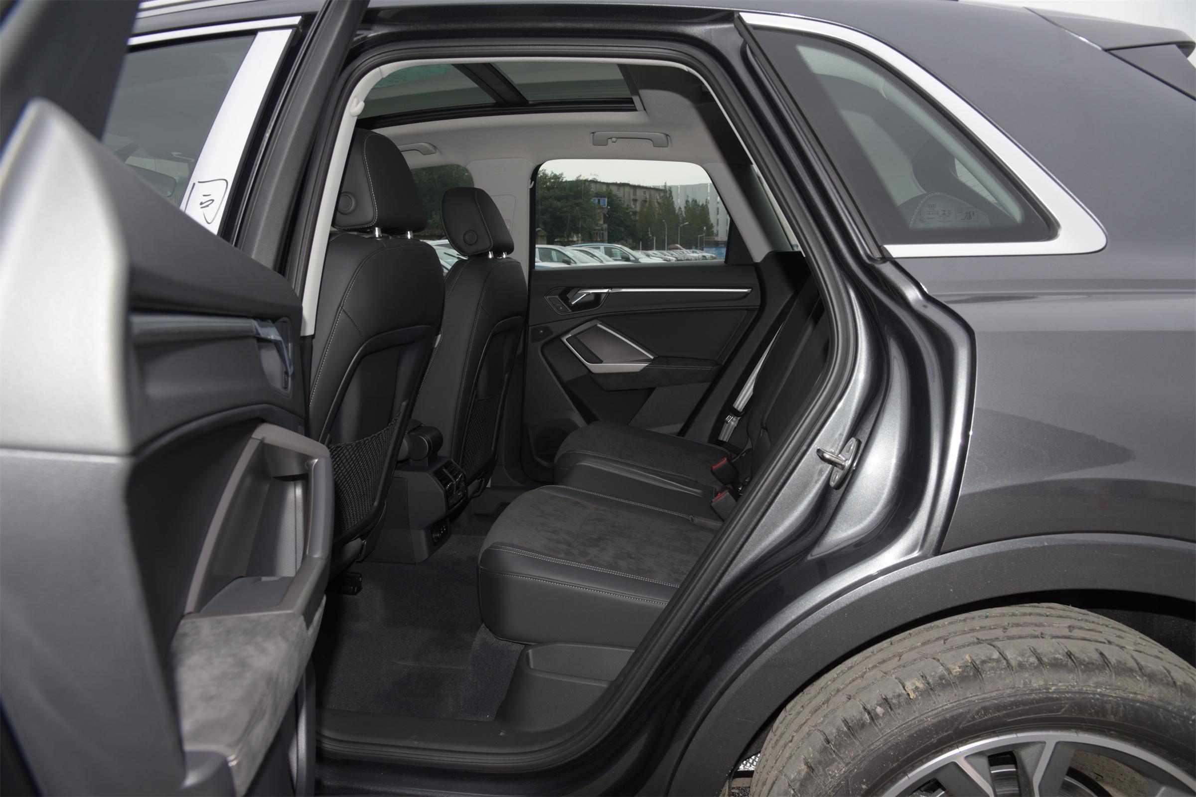 奥迪q3quattro,奥迪q3值得购买吗视频