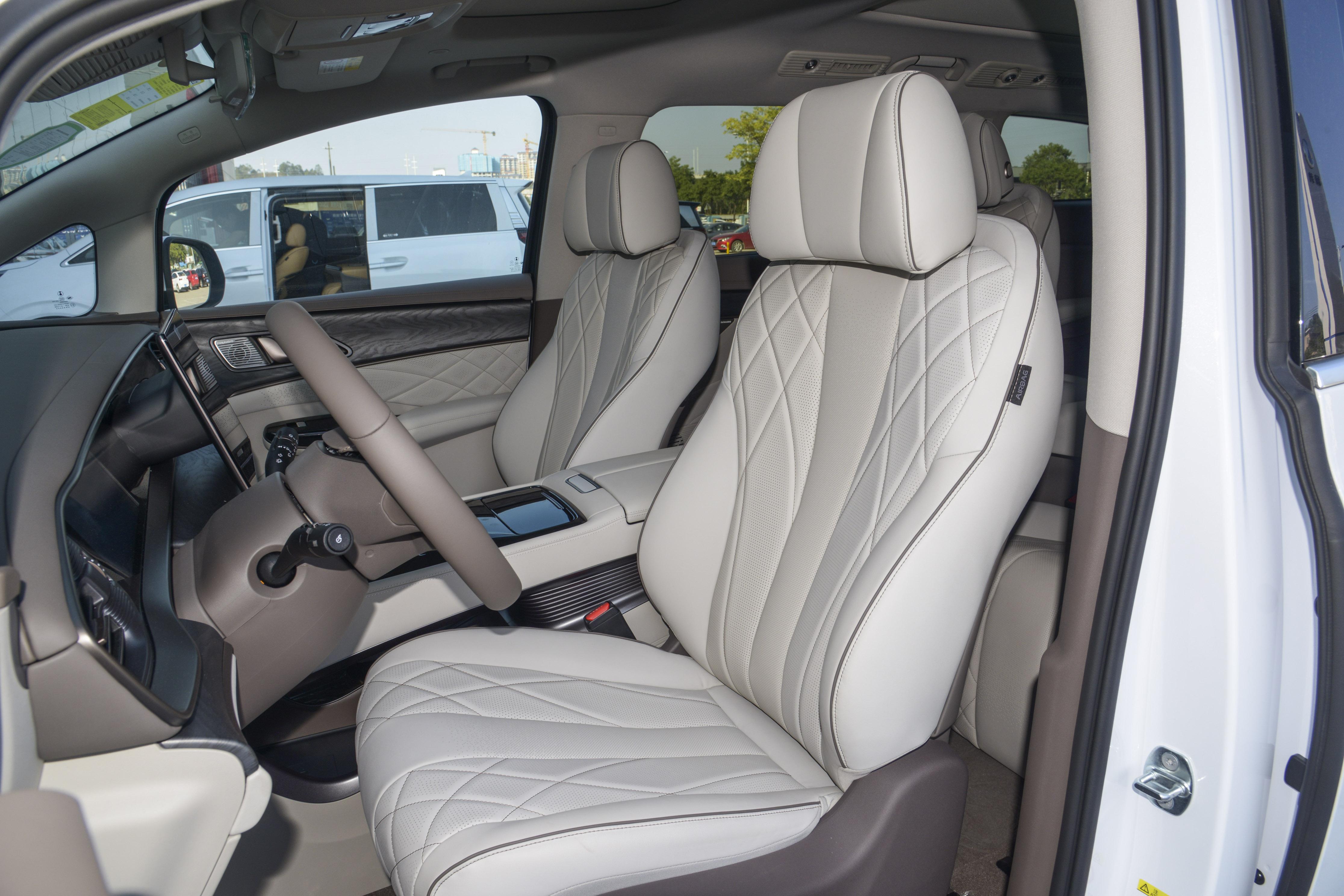 传祺e9对比腾势d9变速箱哪个好,理想l9腾势d9传祺e9怎么选