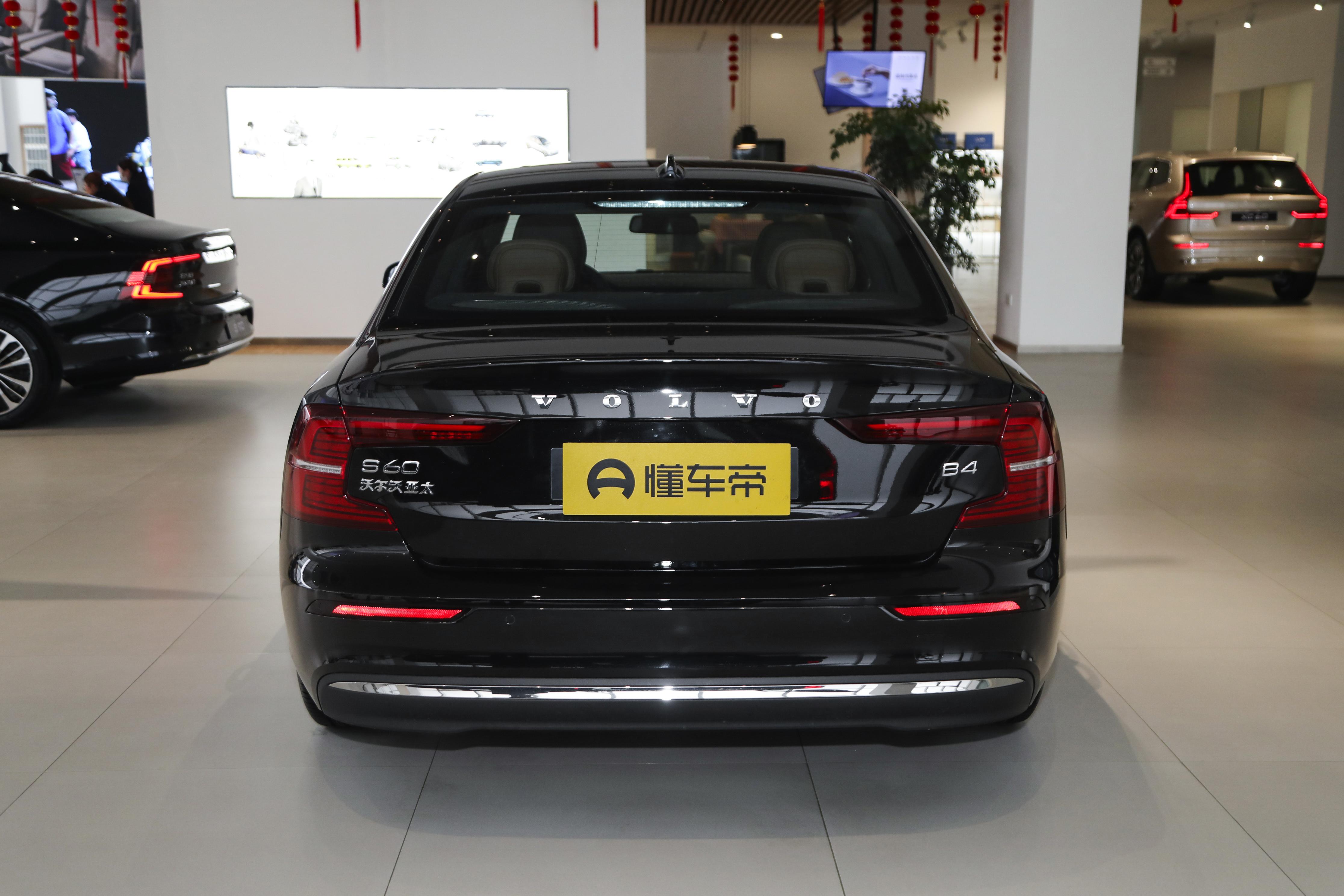 沃尔沃S60简单介绍,全新沃尔沃s60实车曝光