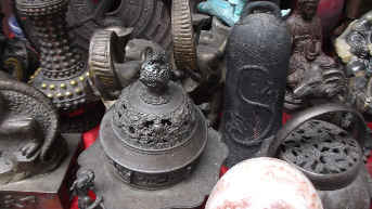 小说：大小姐难掩失落，与她有婚约的男子正细心宽慰着另一个女子