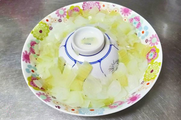 洋葱蒸水对支气管炎咳嗽有效吗,洋葱水是治风寒咳嗽还是风热咳嗽