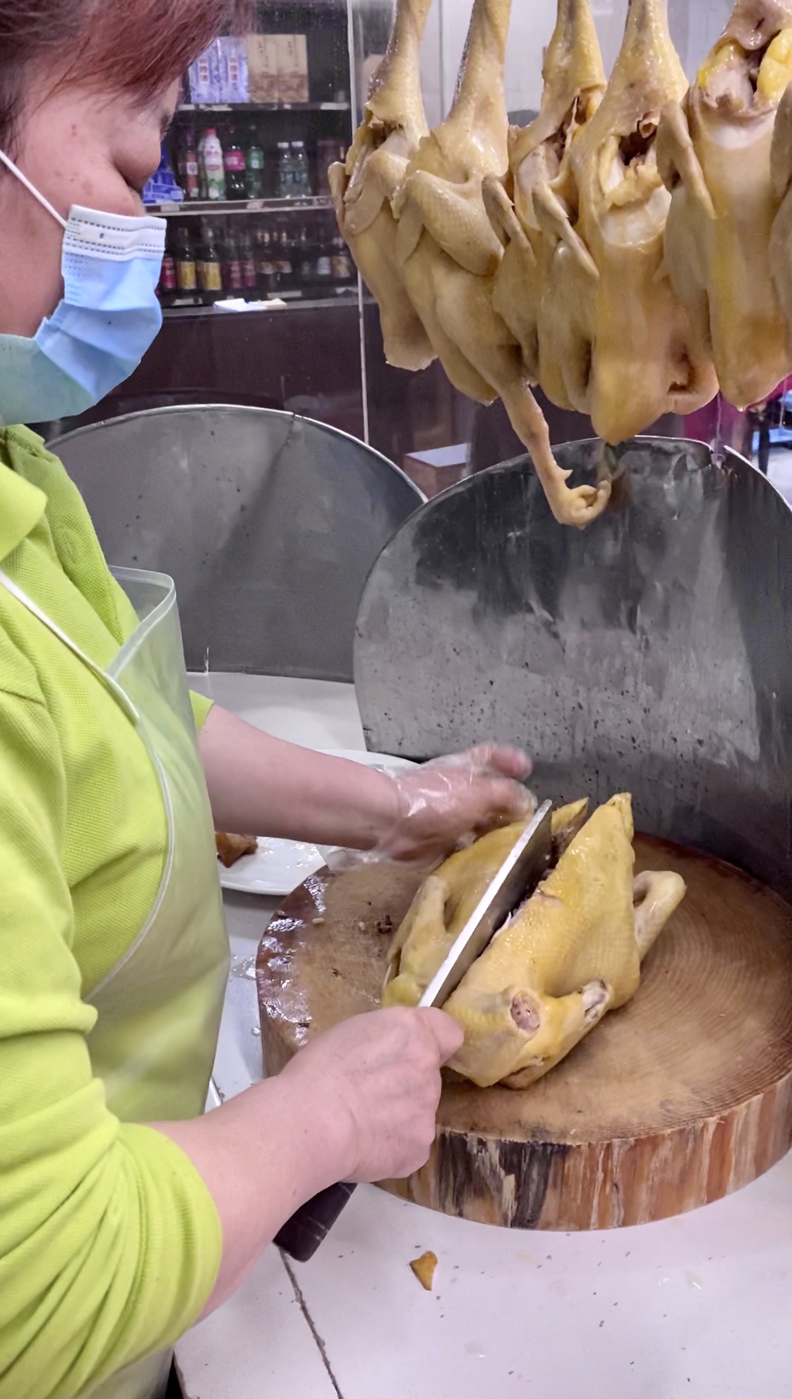 禅城这间26年粤菜老店，凭一只高州鸡，令老广从广州驱车而来