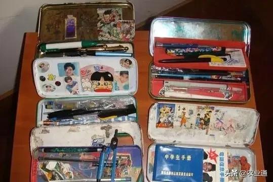 80后小时候玩的纸玩具,小时候玩过的玩具80后满满的回忆