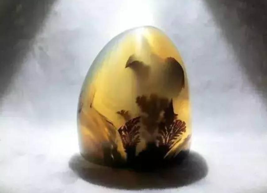 世上最奇特的玛瑙,千年极品老缠丝玛瑙手串图片