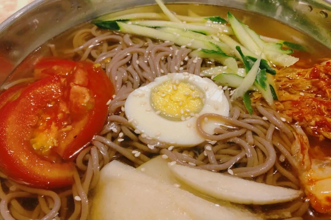 学生时代勾你馋虫的街边店,你和它上一次见面隔了几年?