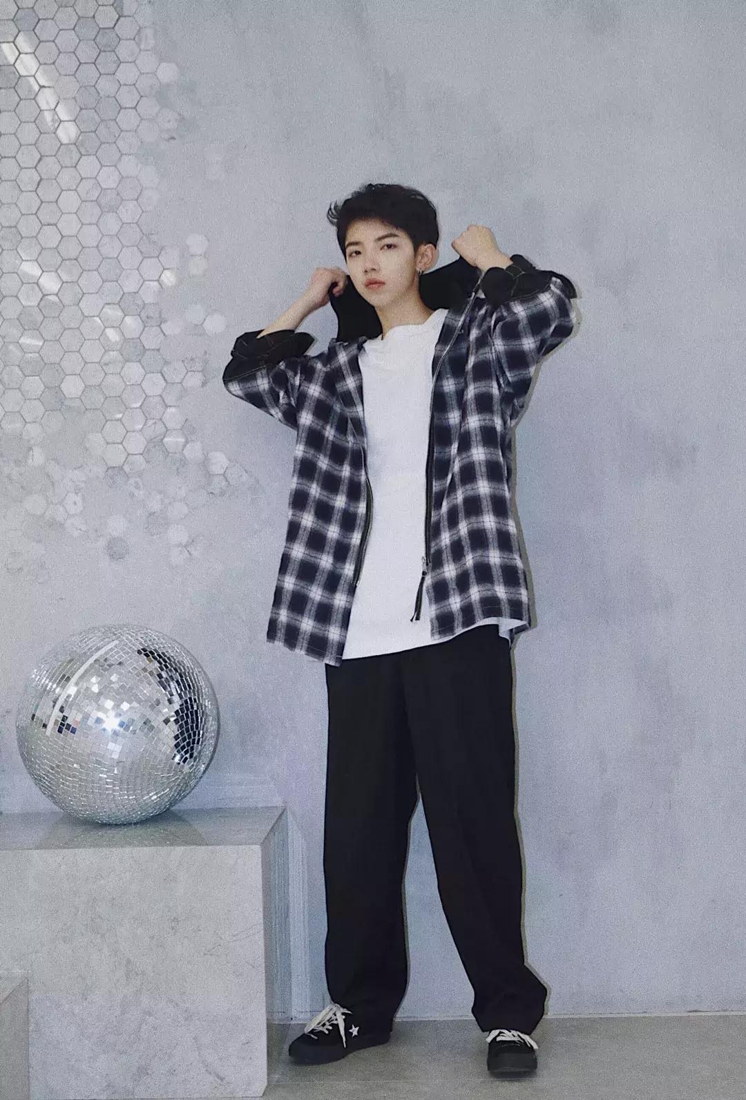 全服印花，竟然都是设计师在旅行中的拍摄记录？！