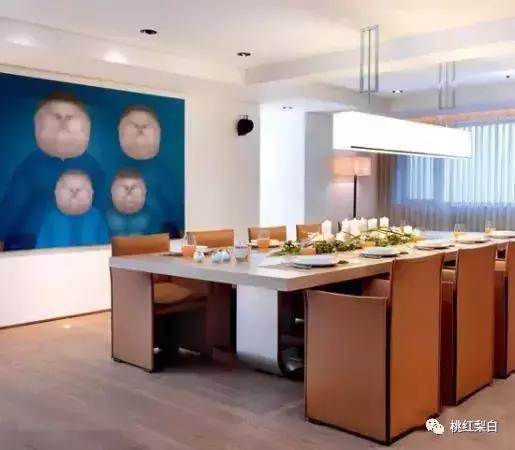 刘嘉玲和天价娃娃合影,刘嘉玲买画