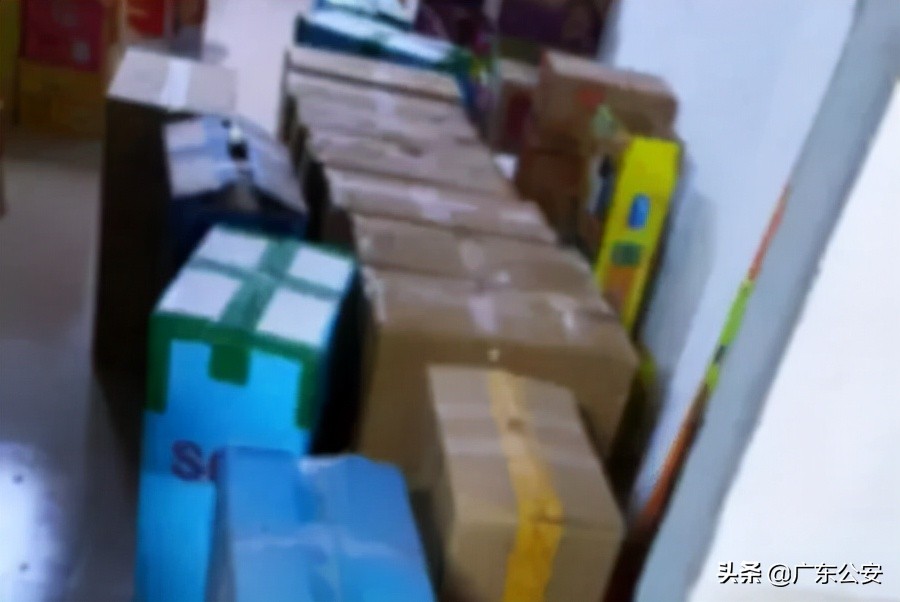 买了几十条烟全是假烟,一万条假烟判多少年