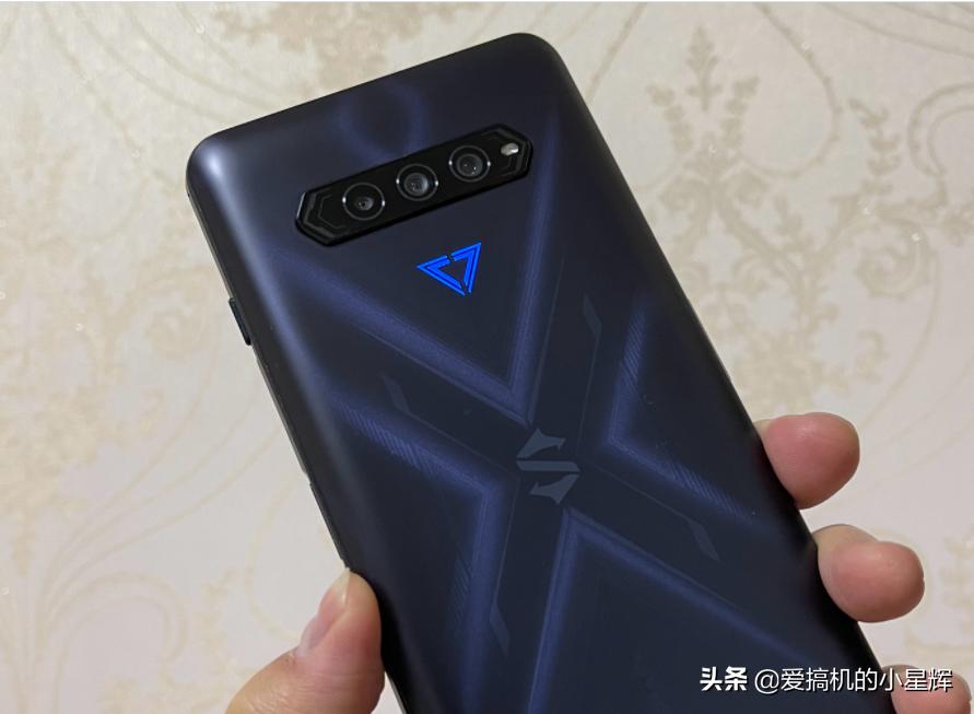 小米mix4性价比最高的手机1000到1500,第一款全面屏手机小米mix4评价