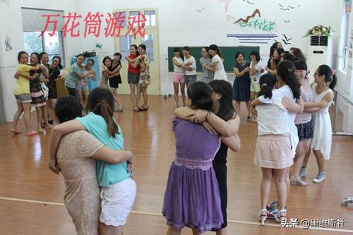 幼师晨会互动游戏,晨会好玩的游戏大全