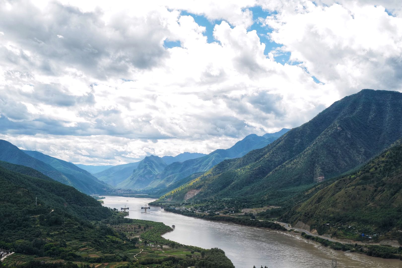 云南五天游超详细攻略自由行冬季,云南旅游攻略丽江美食