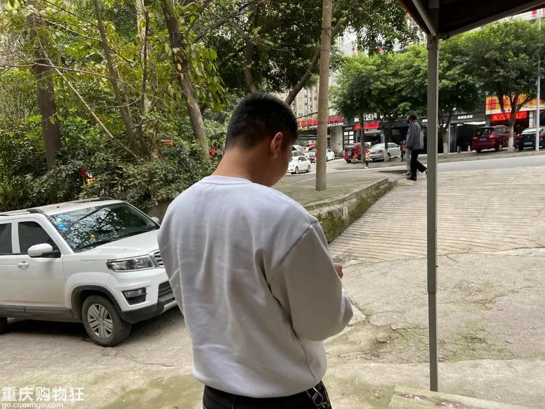 出租车司机的真实生活：月入7000，月休8天，但不是谁都能干