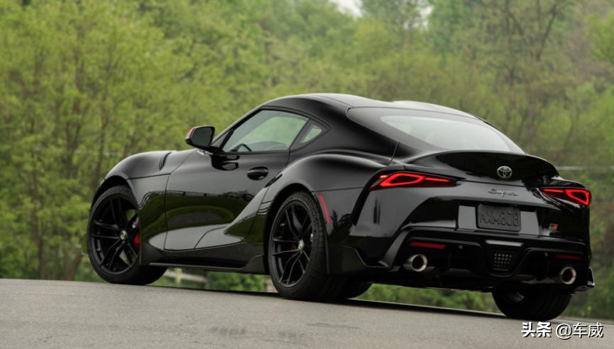 宝马z4m40ivs丰田牛魔王supra,全新一代supra外媒评论