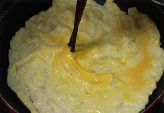 日本鸡蛋包饭做法视频,蛋包饭做法简单营养又美味