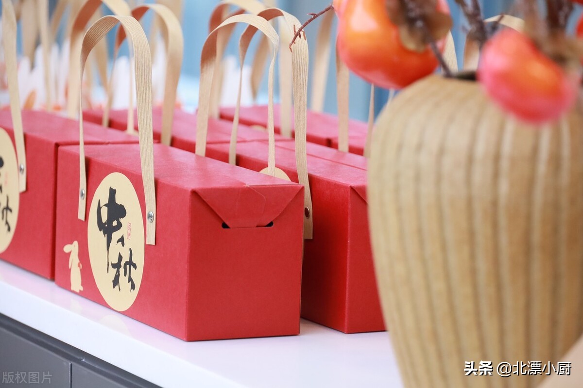 中秋送礼给客户有什么讲究,中秋送长辈礼节