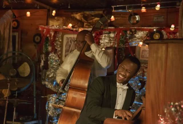 豆瓣八分以上的冷门喜剧片,豆瓣10部评分最高喜剧电影