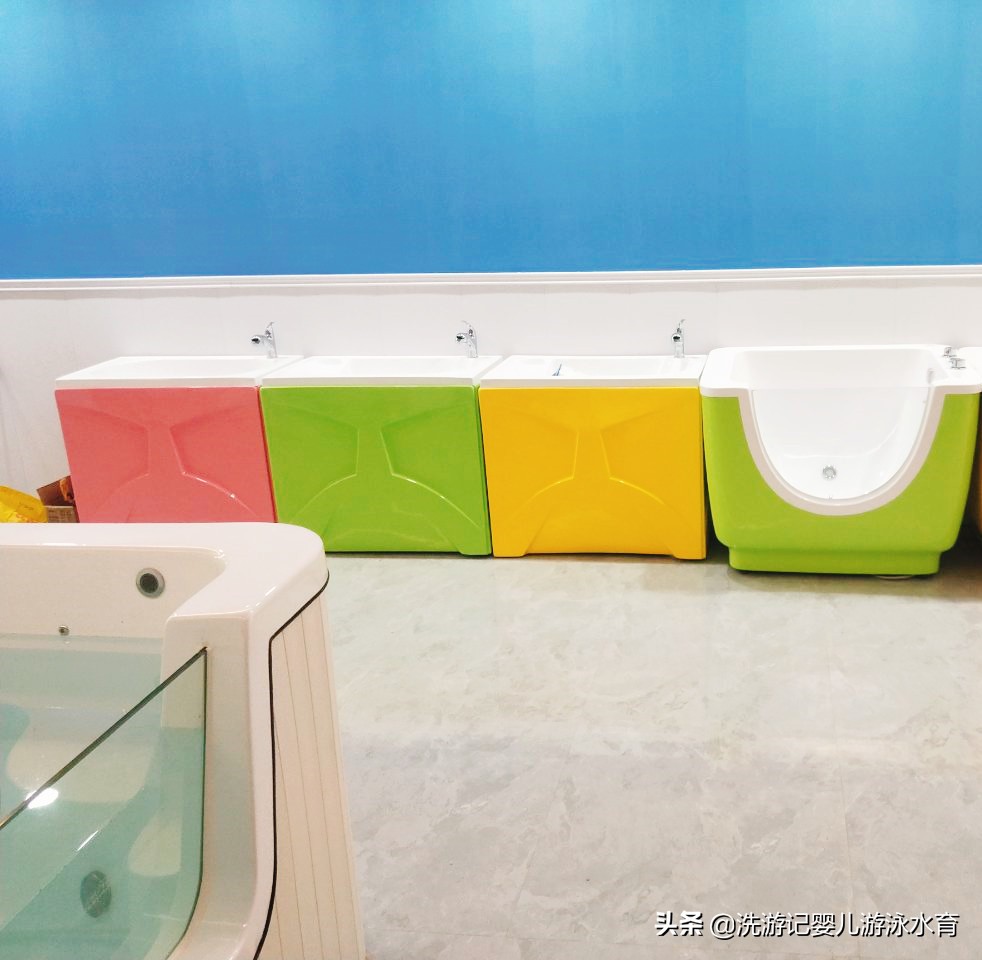 怎么加盟小型婴儿游泳馆,开小型婴儿游泳馆需要哪些设备