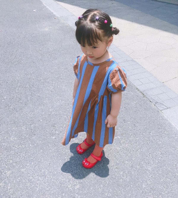 宝宝齐耳短发辫子简单洋气扎法,短发儿童麻花辫扎头发