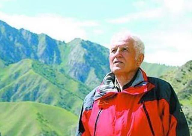 地质学家李忆祖的中国兄弟姐妹,地质学家李忆祖的全家福