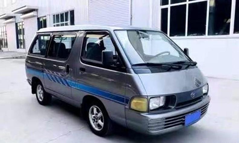 80年代小霸王面包车,老款丰田面包车小霸王