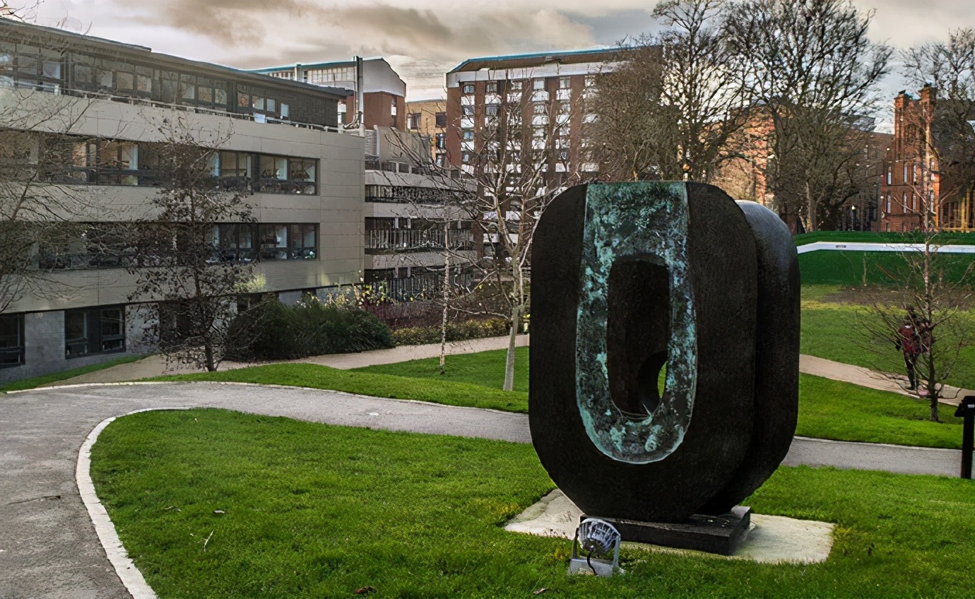 英国利兹大学值得读吗,留学英国利兹大学秋季